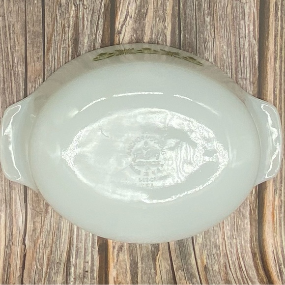 Vintage Anchor Hocking -  Fire King 1 1/2 Quart Oval Covered Meadow Green 433 - Picture 9 of 11